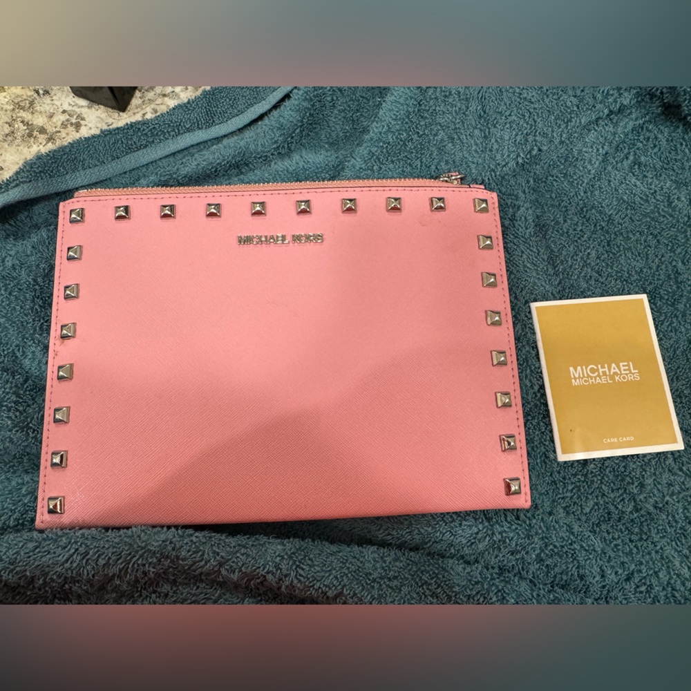 Michael Kors xl  wrist wallet